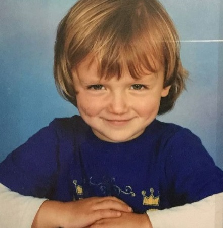 Rian McCririck: Wiki, Height, Age, Girlfriend, Net worth, Family, Biography & More 2 Childhood photo of Rian McCririck