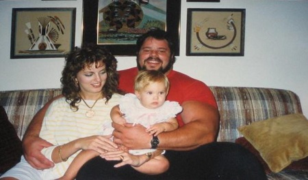 Viking Barbie Wiki, Height, Age, Boyfriend, Family, Biography & More 10 Childhood photo of Viking Barbie with father Robert Swenson and mom Erin Patricia.