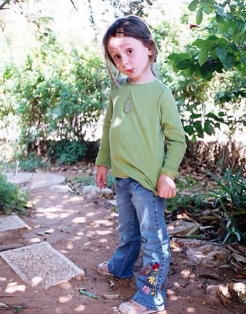 Yael Yurman Wiki, Height, Age, Boyfriend, Net worth, Biography & More 4 Childhood photo of Yael Yurman