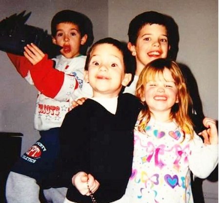 Jimi Stanton: Wiki, Height, Age, Girlfriend, Net worth, Biography & More 3 Childhood picture of Jimi Stanton with his siblings