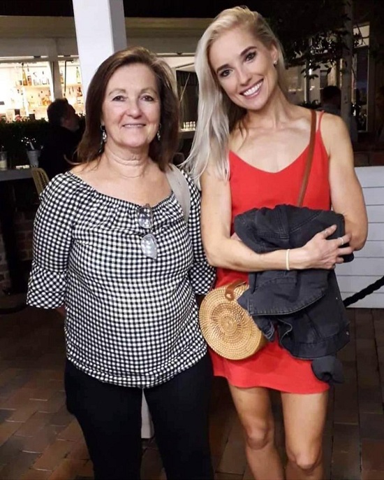 Chloe-Amanda Bailey: Wiki, Age, Husband, Height, Net worth, Biography & More 6 Chloe-Amanda Bailey with her mom
