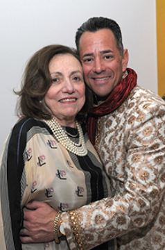 Chris Carlos Wiki, Age, Wife, Net worth, Height, Family, Biography & More 7 Chris Carlos with his mother Thalia Noras Carlos