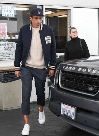 Chris Ivery (Ellen Pompeo's Husband) Wiki, Age, Children, Net worth, Biography & More 11 Chris Ivery Fast Facts