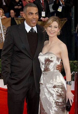 Chris Ivery (Ellen Pompeo's Husband) Wiki, Age, Children, Net worth, Biography & More 10 Chris Ivery posing with his wife Ellen Pompeo at the 14th Annual Screen Actors Guild Awards
