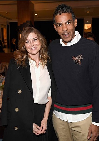 Chris Ivery (Ellen Pompeo's Husband) Wiki, Age, Children, Net worth, Biography & More 6 Chris Ivery posing with his wife Ellen Pompeo