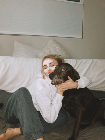 Claire Rosinkranz: Wiki, Height, Age, Boyfriend, Net worth, Biography & More 11 Claire Rosinkranz with her pet dog Charlie