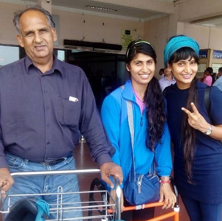 Dimpal Bhal Wiki, Height, Age, Boyfriend, Family, Caste, Biography & More 12 Dimpal Bhal with her Father and Sister