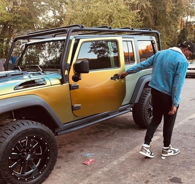 Duke Dennis likes Wranglers