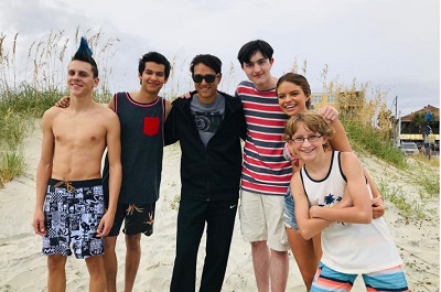Gianni DeCenzo Wiki, Height, Age, Girlfriend, Net worth, Biography & More 17 Gianni DeCenzo with his friends