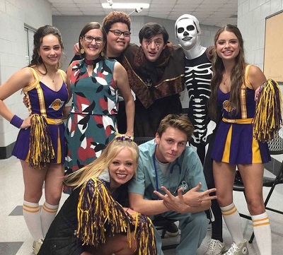 Gianni DeCenzo Wiki, Height, Age, Girlfriend, Net worth, Biography & More 7 Gianni DeCenzo with the cast of Cobra Kai