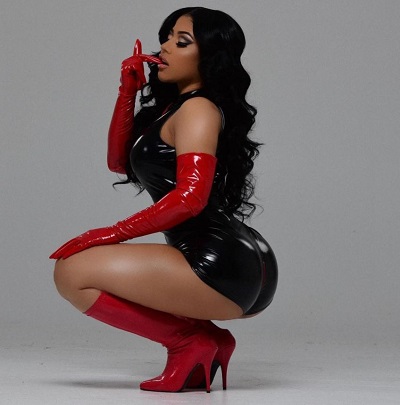 Hennessy Carolina Wiki, Age, Height, Husband, Net worth, Biography & More 7 Hennessy Carolina during photoshoot