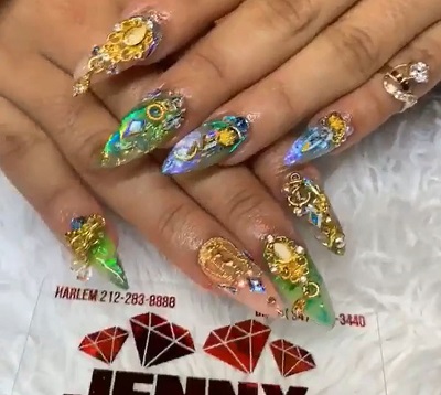 Hennessy Carolina Wiki, Age, Height, Husband, Net worth, Biography & More 13 Hennessy Carolina nail art