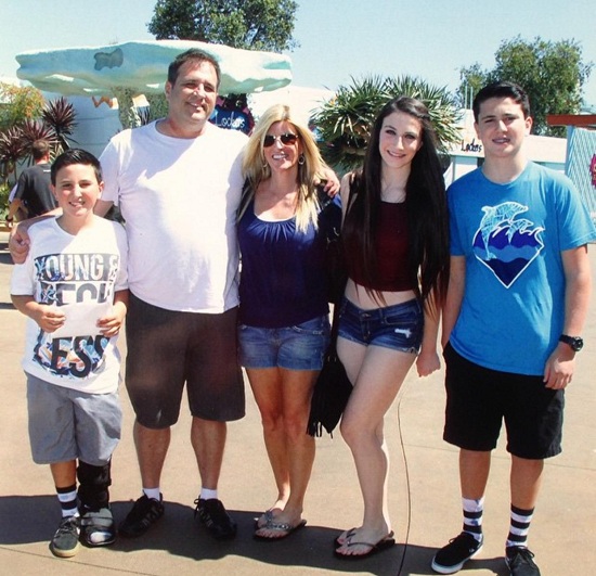 Jessica Bartlett with her family as a teen