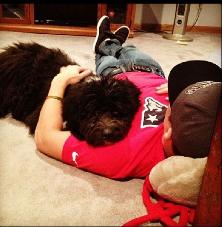 Jimi Stanton: Wiki, Height, Age, Girlfriend, Net worth, Biography & More 18 Jimi Stanton enjoys his Sundays with his pet dog