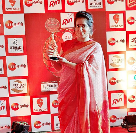 Lakshmi Vasudevan: Wiki, Age, Husband, Family, Movies, Height, Biography & More 8 Lakshmi Vasudevan Awards