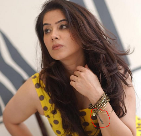 Lakshmi Vasudevan: Wiki, Age, Husband, Family, Movies, Height, Biography & More 6 Lakshmi Vasudevan Tattoo