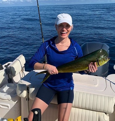Lindsay Hubbard: Age, Height, Boyfriend, Net worth, Family, Biography & More 17 Lindsay Hubbard loves fishing