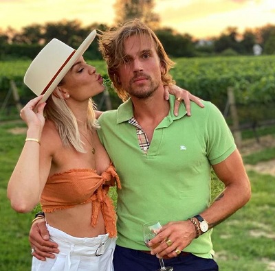 Lindsay Hubbard: Age, Height, Boyfriend, Net worth, Family, Biography & More 16 Lindsay Hubbard with Luke Gulbranson