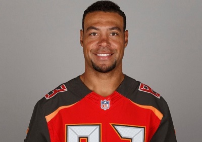 Lindsey VanDeweghe (Vincent Jackson's Wife) Wiki, Height, Age, Children, Family, Biography & More 2 Lindsey VanDeweghe best recognize as the wife of Vincent Jackson