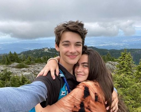 Lola Flanery Wiki, Height, Age, Boyfriend, Family, Biography & More 13 Lola Flanery with her boyfriend Dylan Kingwell