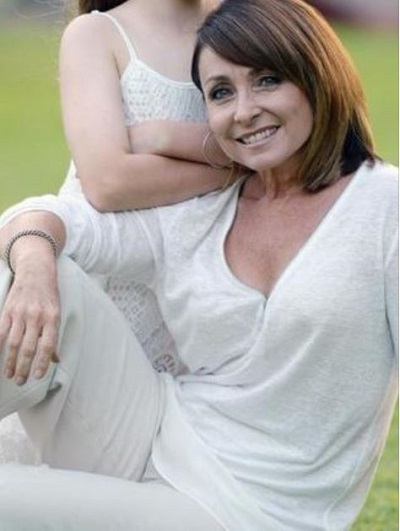 Lynda Adams Age, Husband, Net worth, Height, Family, Biography & More 5 Lynda Adams Early Life, Parents & Siblings