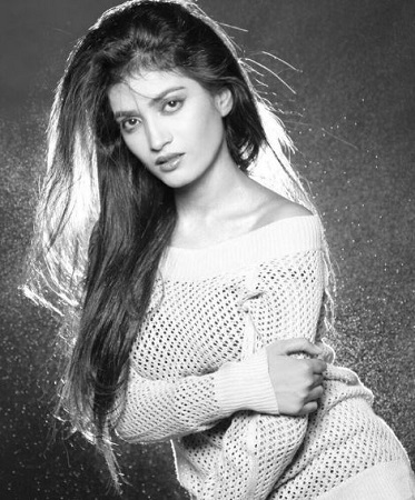 Manya Singh (Miss India) Age, Height, Boyfriend, Caste, Family, Biography & More 4 Manya Singh modeling photos