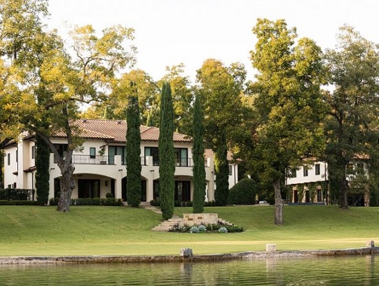 Michael Herd: Wiki, Age, Wife, Family, Net worth, Biography & More 10 Michael Herd's luxury estate in Texas, United States