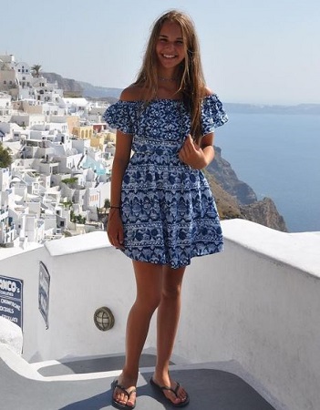 Nikki Roumel Wiki, Height, Age, Boyfriend, Family, Biography & More 5 Nikki Roumel height
