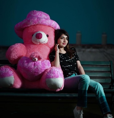 Nisha Bhatt Wiki, Height, Age, Boyfriend, Family, Biography & More 18 Nisha Bhatt adores soft toys