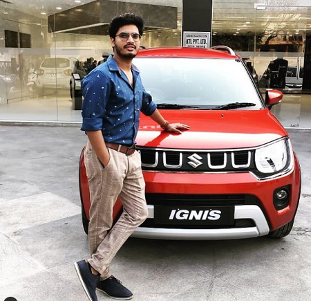 RJ Raghav: Wiki, Age, Girlfriend, Height, Caste, Family, Biography & More 22 Rj Raghav at a car launch event