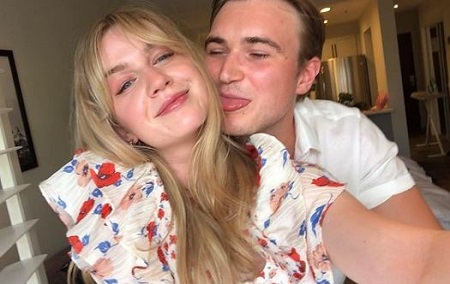 Roan Curtis Wiki, Age, Height, Boyfriend, Net worth, Biography & More 11 Roan Curtis and her boyfriend James R. Swalm