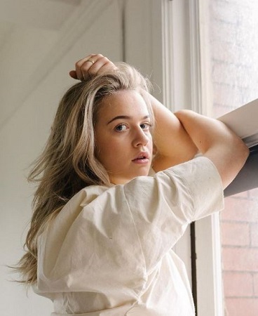 Roan Curtis Wiki, Age, Height, Boyfriend, Net worth, Biography & More 6 Roan Curtis bio