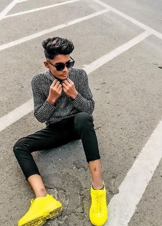Rohit Zinjurke Wiki, Height, Age, Girlfriend, Family, Biography & More 8 Rohit Zinjurke intro