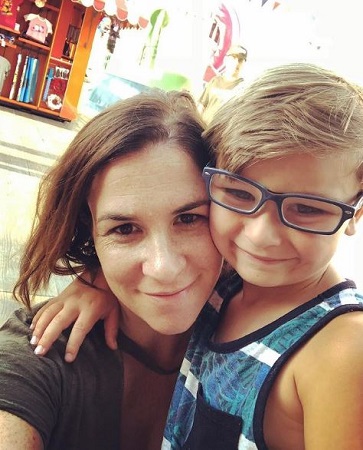 Ryder Allen Wiki, Height, Age, Family, Movies, Biography & More 8 Ryder Allen with his mom Amy Allen