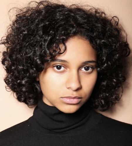 Safinaz Sattar Height, Weight, Age, Boyfriend, Biography, Family & Wiki 3 Safinaz Sattar was born in the capital city of Berlin.