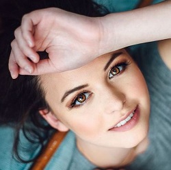 Sara Waisglass Wiki, Height, Age, Boyfriend, Family, Biography & More 10 Sara Waisglass has a hazel colored eyes