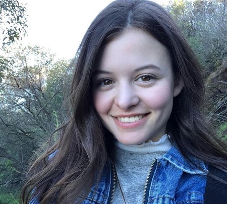 Sara Waisglass Wiki, Height, Age, Boyfriend, Family, Biography & More 19 Sara Waisglass is pursuing screenwriting from York University