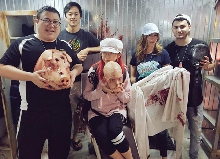 Scarra (Twitch Star) Age, Height, Net worth, Wife, Biography & More 21 Scarra clicked at an escape room