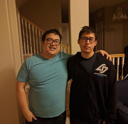 Scarra (Twitch Star) Age, Height, Net worth, Wife, Biography & More 9 Scarra snapped with his brother