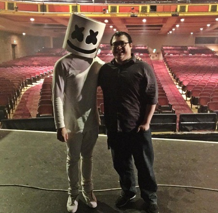 Scarra (Twitch Star) Age, Height, Net worth, Wife, Biography & More 26 Scarra standing next to EDM producer Marshmello
