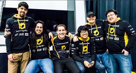 Scarra (Twitch Star) Age, Height, Net worth, Wife, Biography & More 15 Scarra was a member of Team Dignitas
