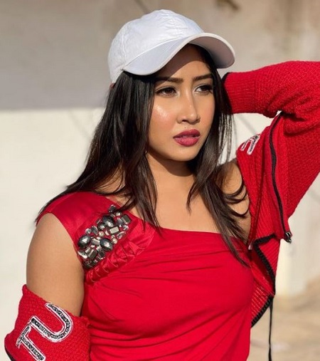 Sofia Ansari Wiki, Age, Height, Boyfriend, Net worth, Family, Biography & More 10 Sofia Ansari has not revealed much details about her family.