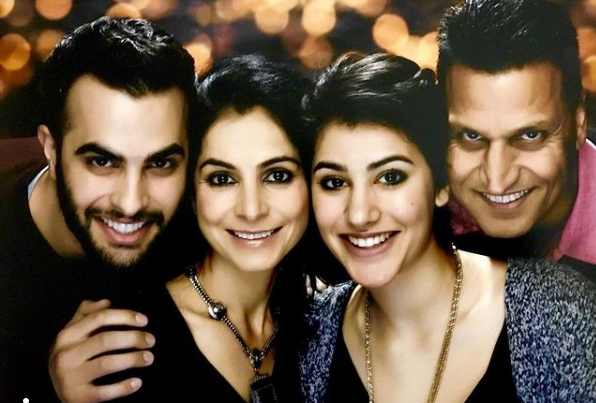 Sonia Rathee: Age, Height, Husband, Caste, Net worth, Family, Biography & More 6 Sonia Rathee Family