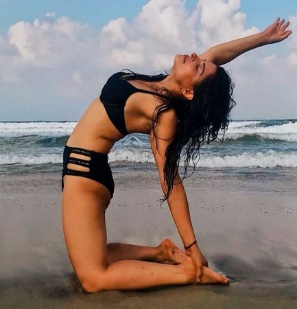 Sunaina Rekhi Physical Appearance