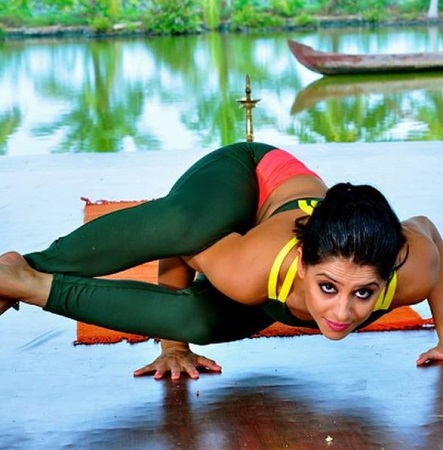 Sunaina Rekhi career