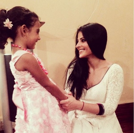 Sunaina Rekhi with her Daughter