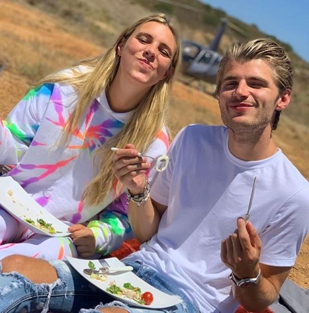 Twan Kuyper Wiki, Height, Age, Girlfriend, Family, Biography & More 9 Twan Kuyper with Lele Pons.