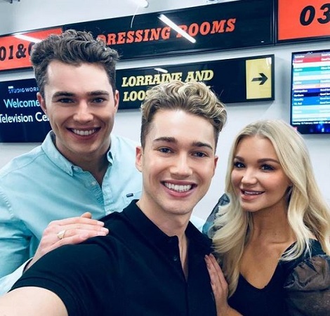Abbie Quinnen - Bio, Age, Height, Boyfriend, Family, Wiki & More 14 Abbie Quinnen with AJ Pritchard and Curtis Pritchard