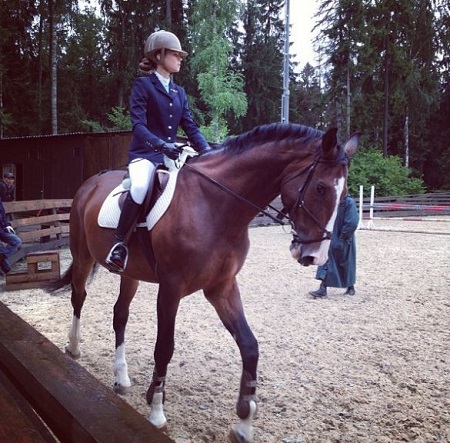 Alesya Kafelnikova is an equestrian
