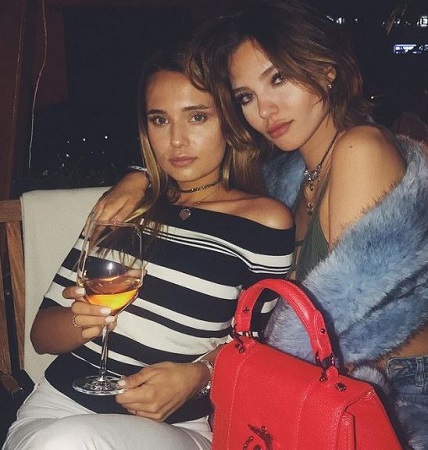 Alesya Kafelnikova with her bestie